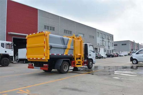 城市環(huán)衛(wèi)新利器 東風多利卡D6側裝掛桶垃圾車解析